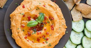 arabsky-hummus-se-susenymi-rajcaty